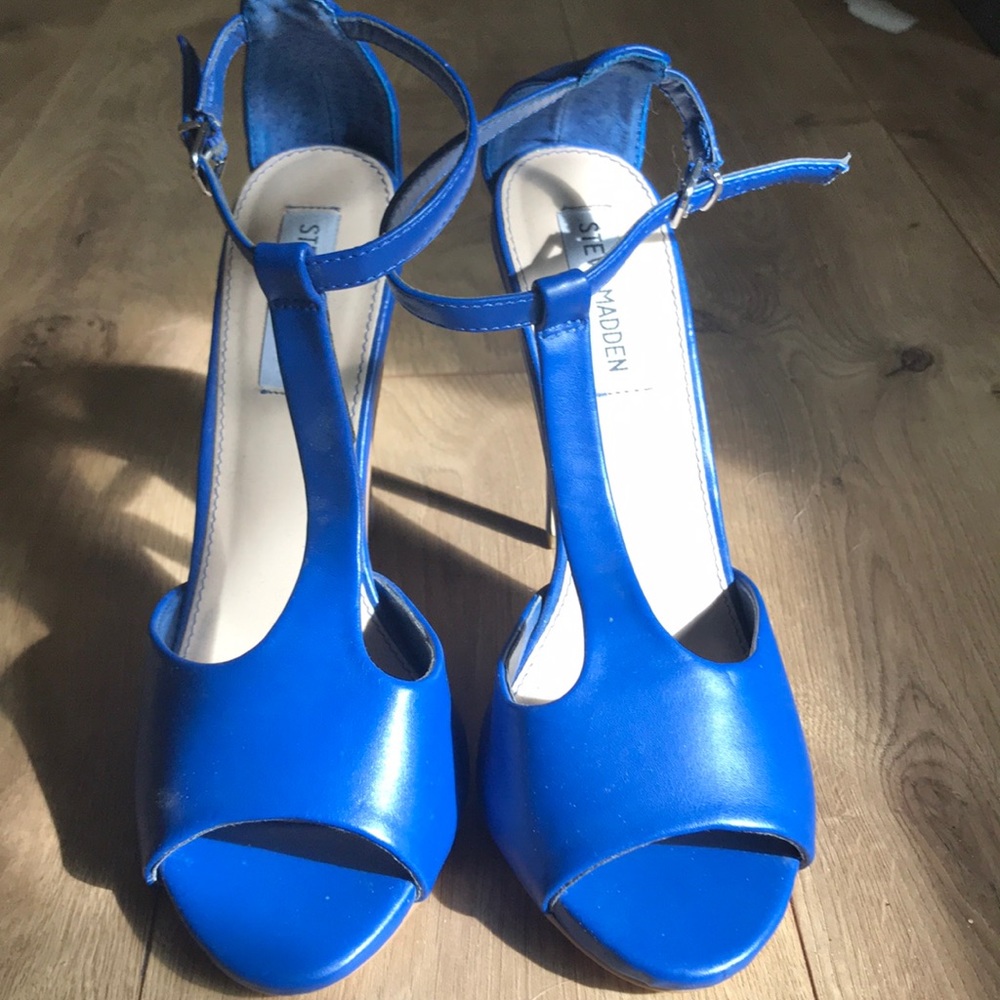 Blue Steve Madden heels